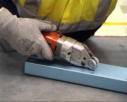 Electric shears and nibblers